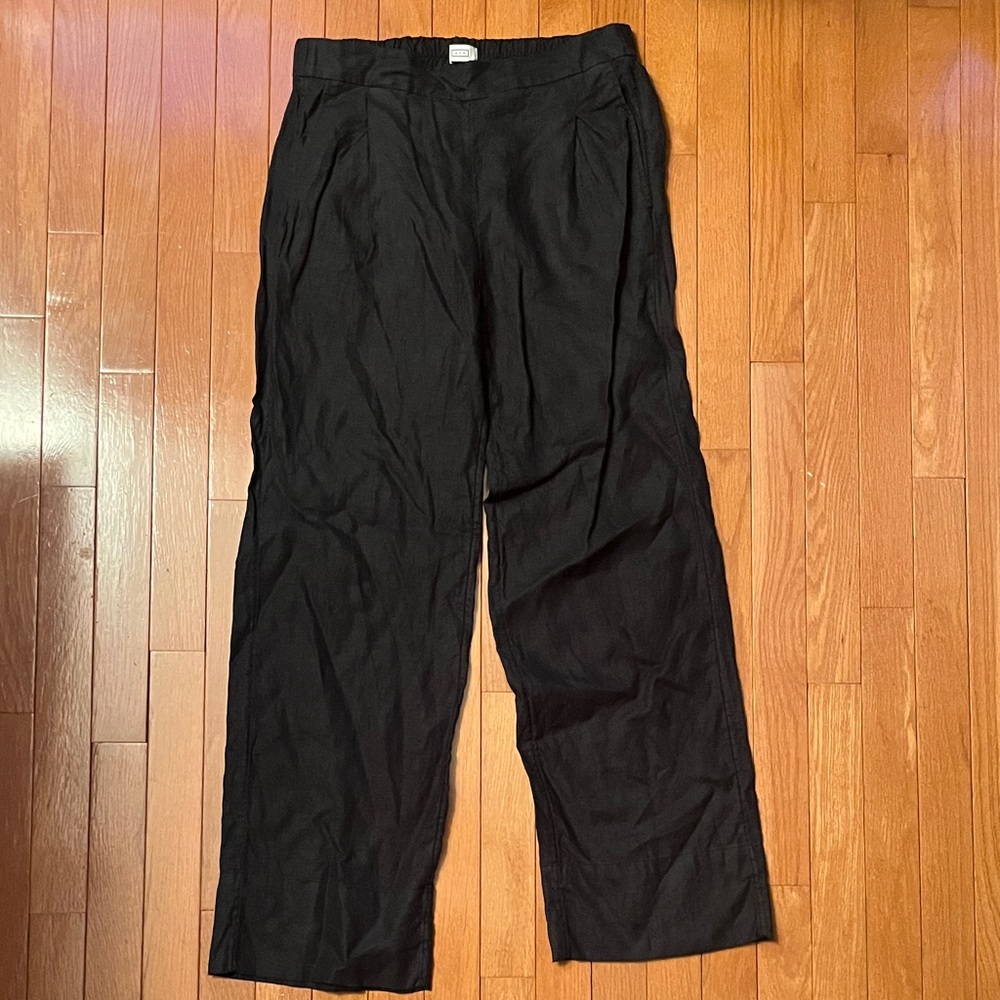 AYR straight leg pull on black linen pants flat front pleated with pockets